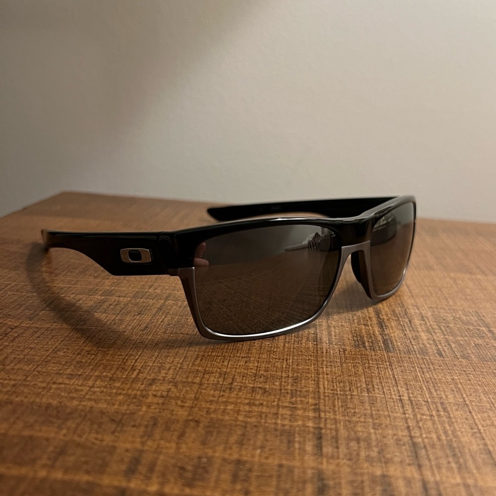 NWOT Oakley Twoface Sunglasses